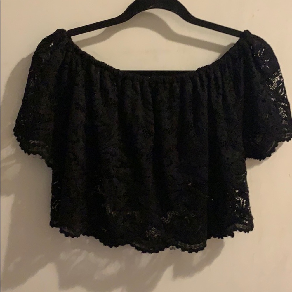 Black crop top